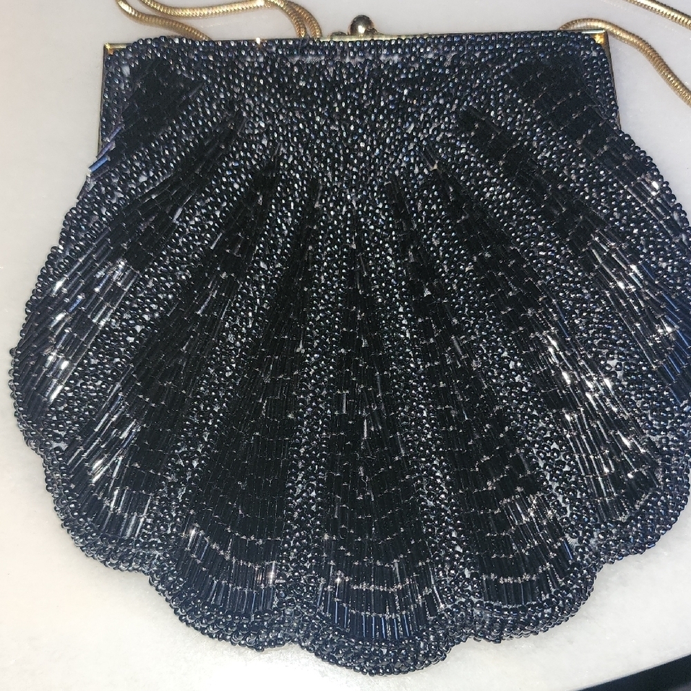 Vintage Beaded Shell-Shape Evening Clutch